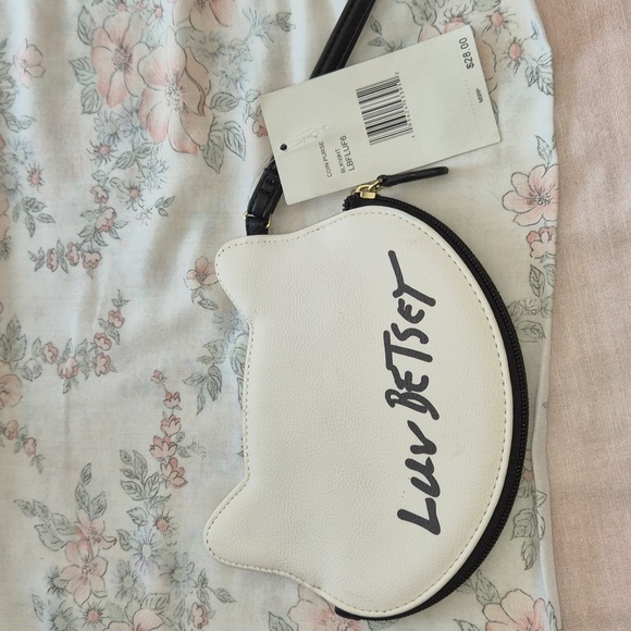 Betsey Johnson White and Black Cat Wristlet - Picture 2 of 3